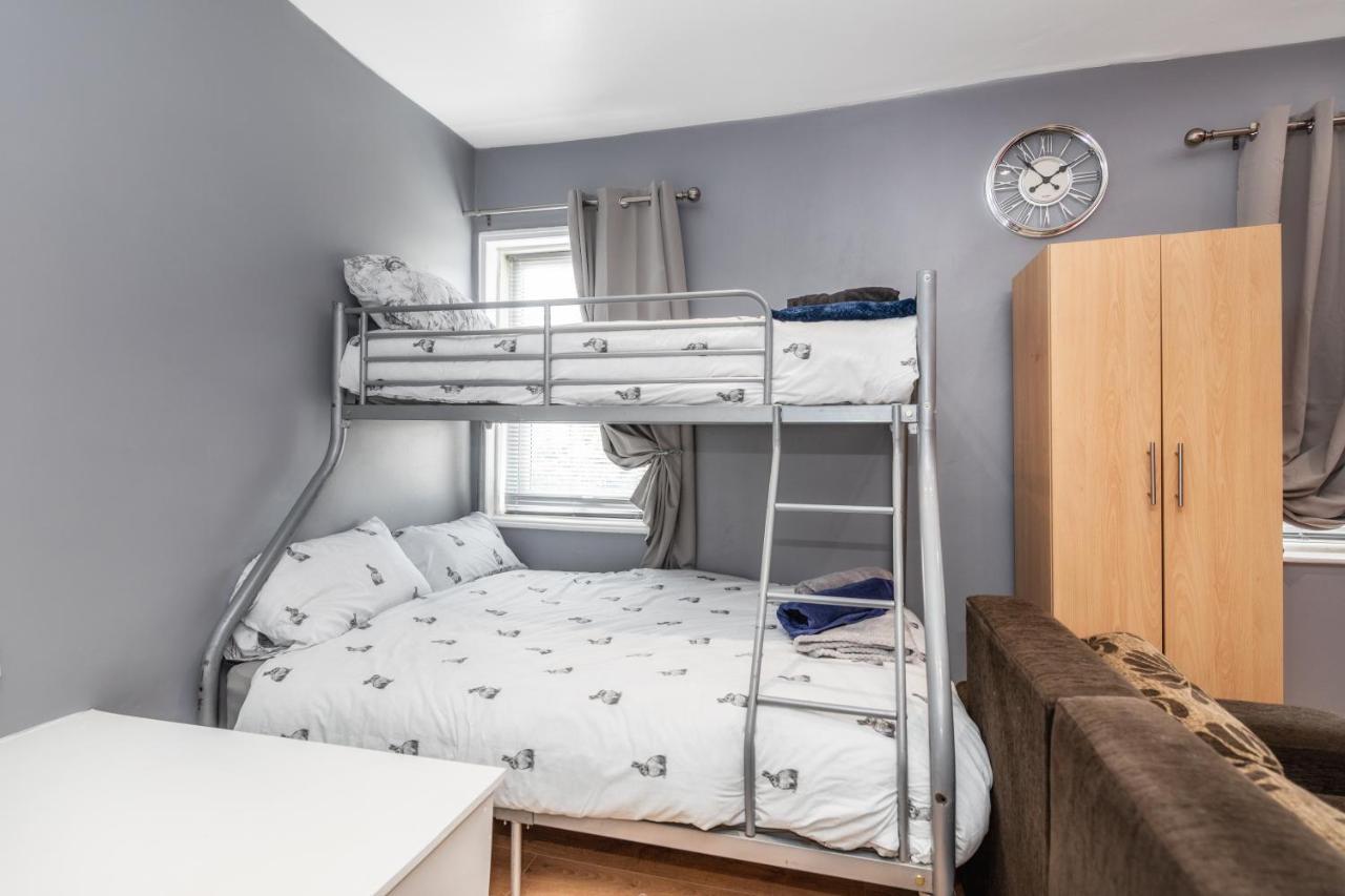 Darlington Luxury Penthouse Apartment Exteriör bild